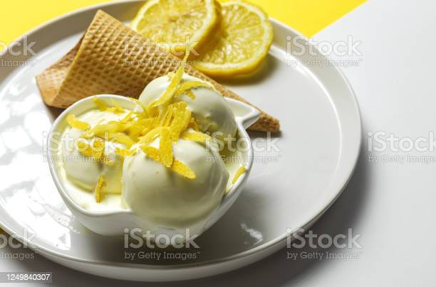 Limoncello ice cream flavour